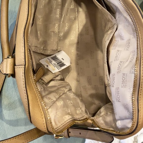 Michael Kors Satchel- Kaki - Large - Picture 8 of 11